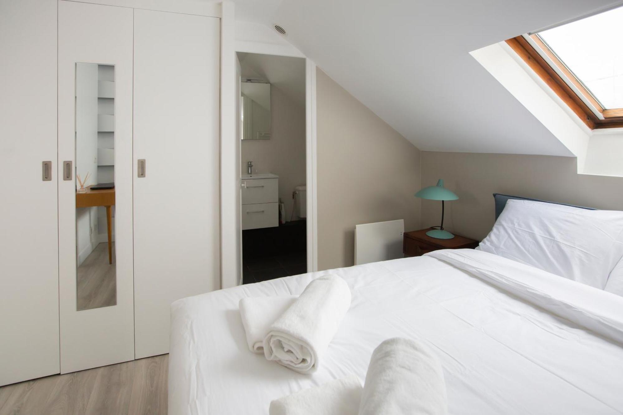 Modern Apartement In The City Center. Poissy Luaran gambar
